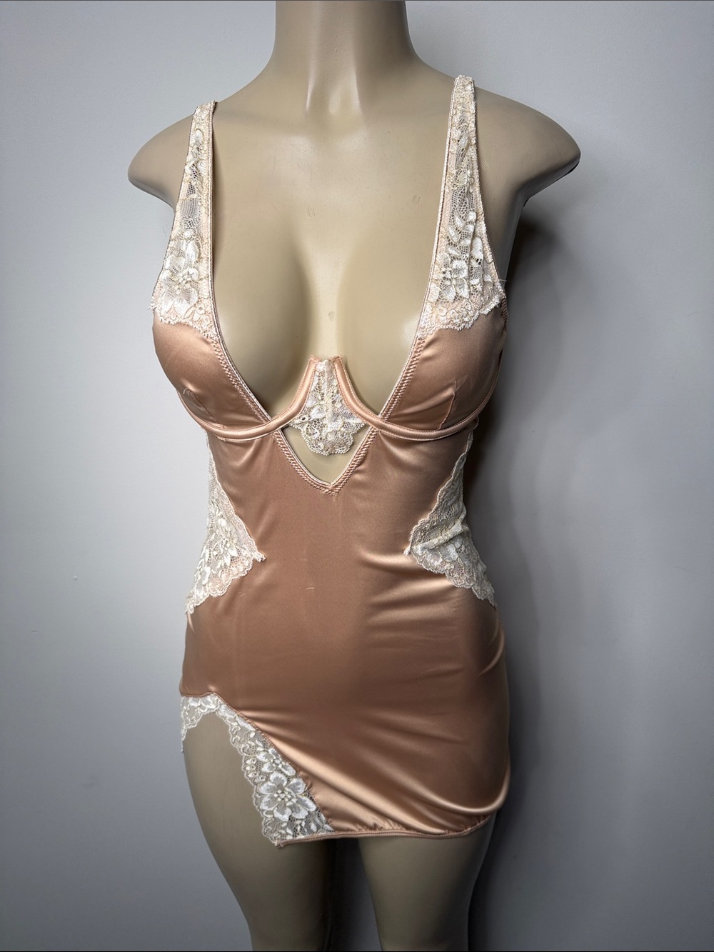Fashion Nova Satin & Lace Chemise in Blush and Cream